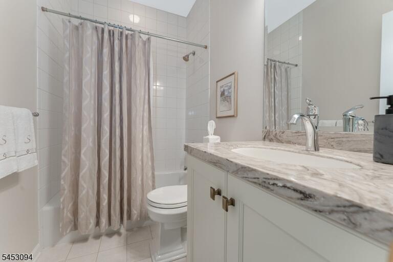 Property listing MLS 4048552 photo 31