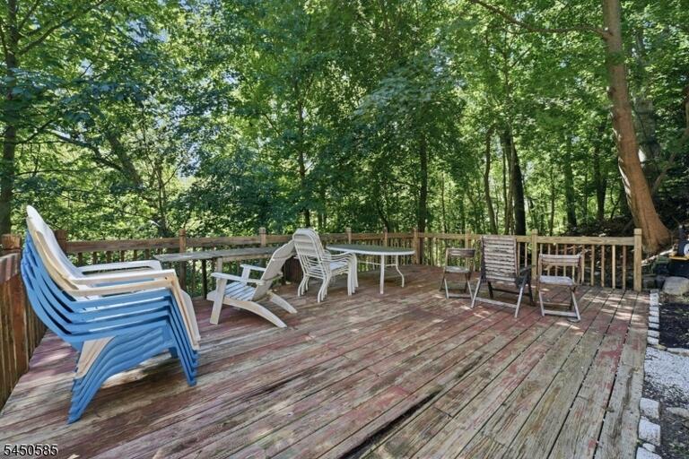 Property listing MLS 4048597 photo 25