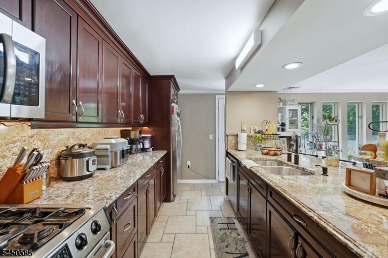 Property listing MLS 4048597 photo 8