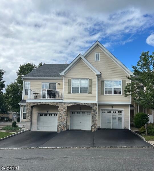 Property listing MLS 4048603 photo 1