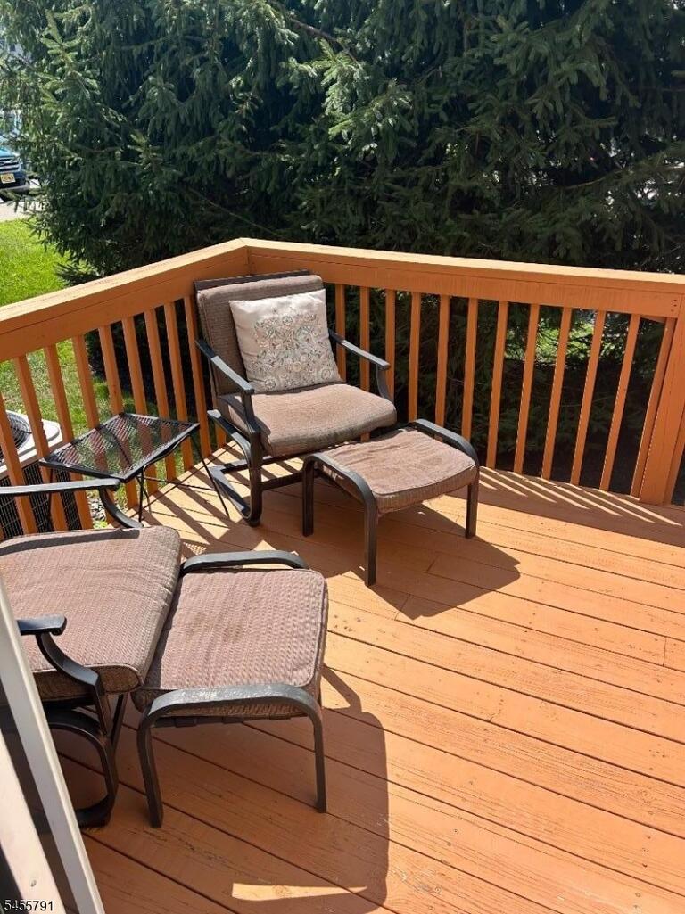 Property listing MLS 4048603 photo 11