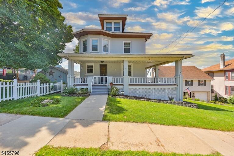 Property listing MLS 4048607 photo 1