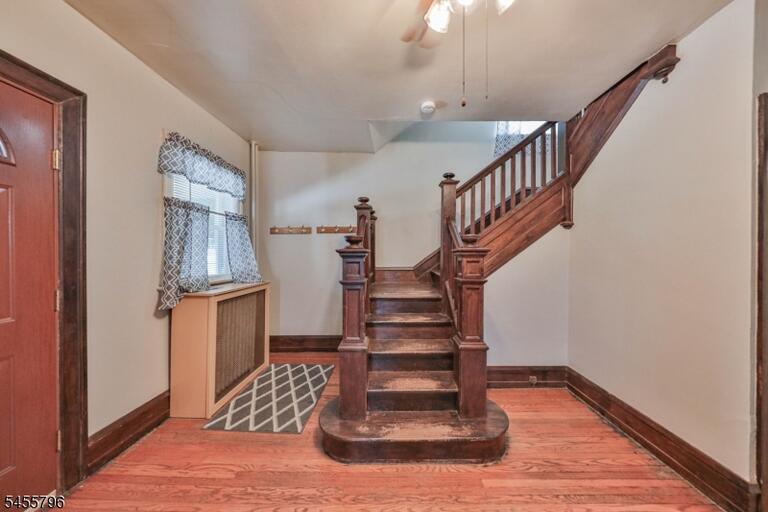 Property listing MLS 4048607 photo 11