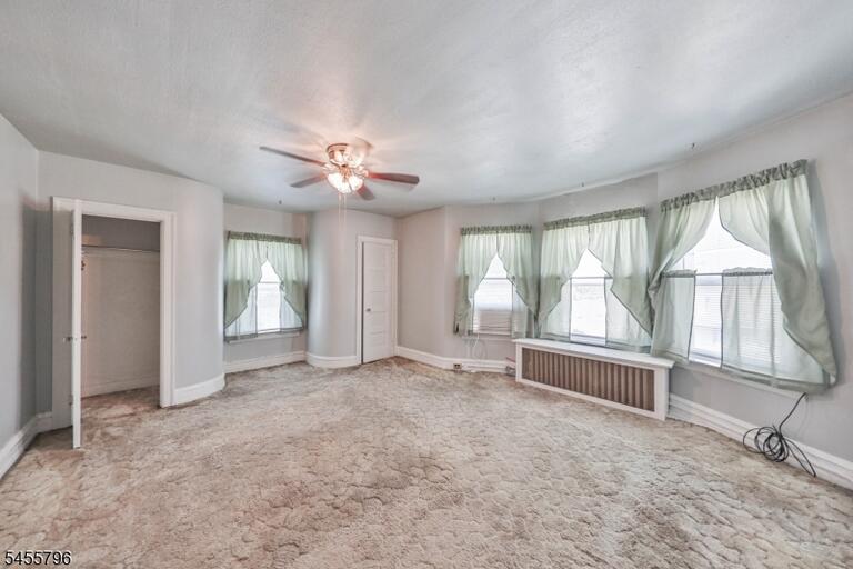 Property listing MLS 4048607 photo 26