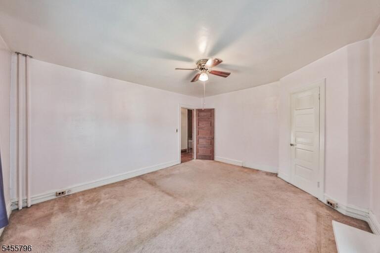 Property listing MLS 4048607 photo 30