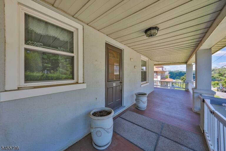Property listing MLS 4048607 photo 6