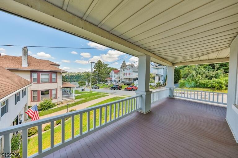 Property listing MLS 4048607 photo 8