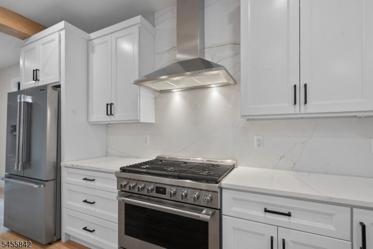 Property listing MLS 4048609 photo 9