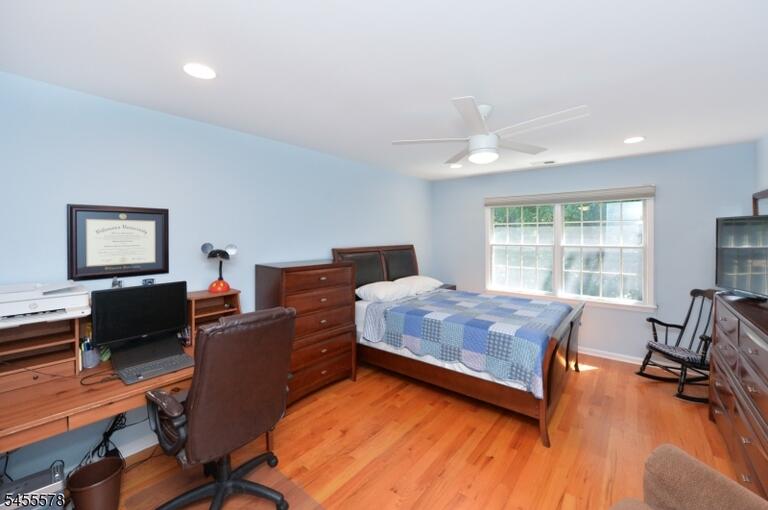 Property listing MLS 4048617 photo 21