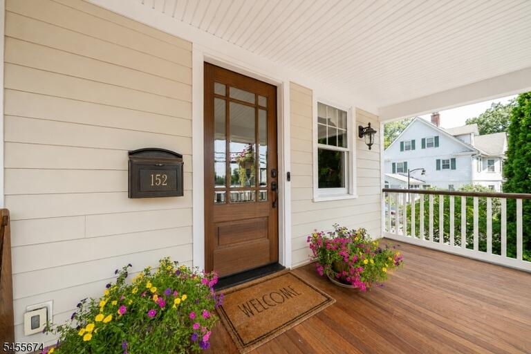 Property listing MLS 4048624 photo 10