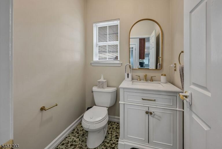 Property listing MLS 4048626 photo 20
