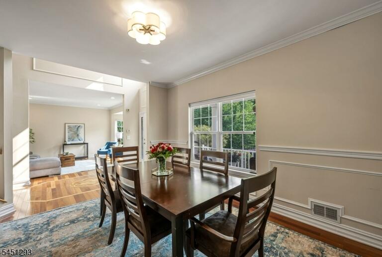 Property listing MLS 4048626 photo 9