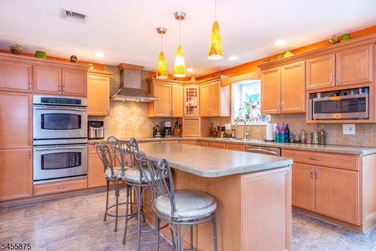 Property listing MLS 4048627 photo 13