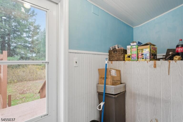 Property listing MLS 4048629 photo 32