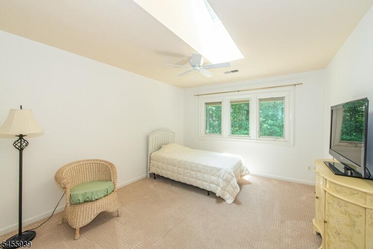 Property listing MLS 4048630 photo 25