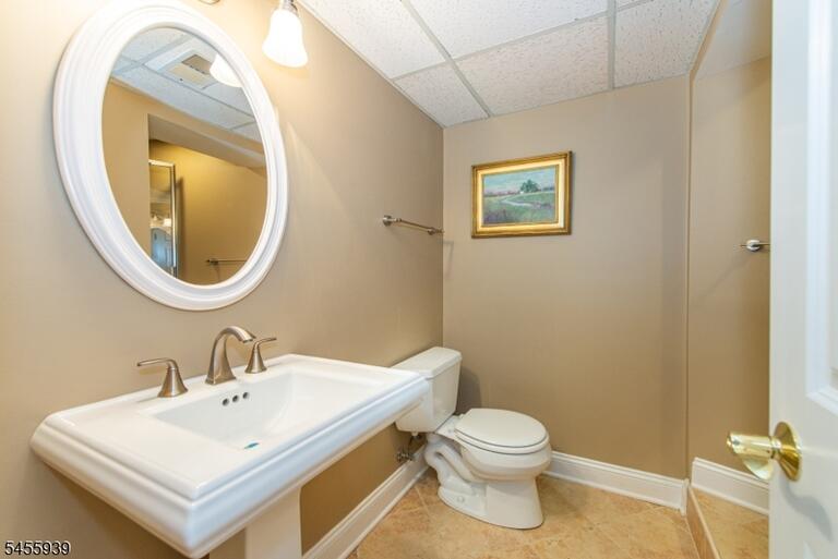 Property listing MLS 4048630 photo 31