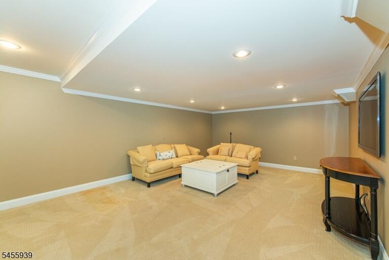Property listing MLS 4048630 photo 35