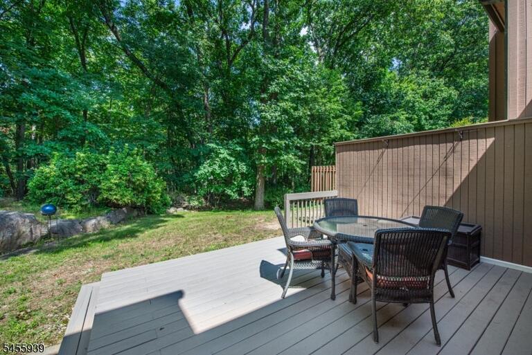 Property listing MLS 4048630 photo 38