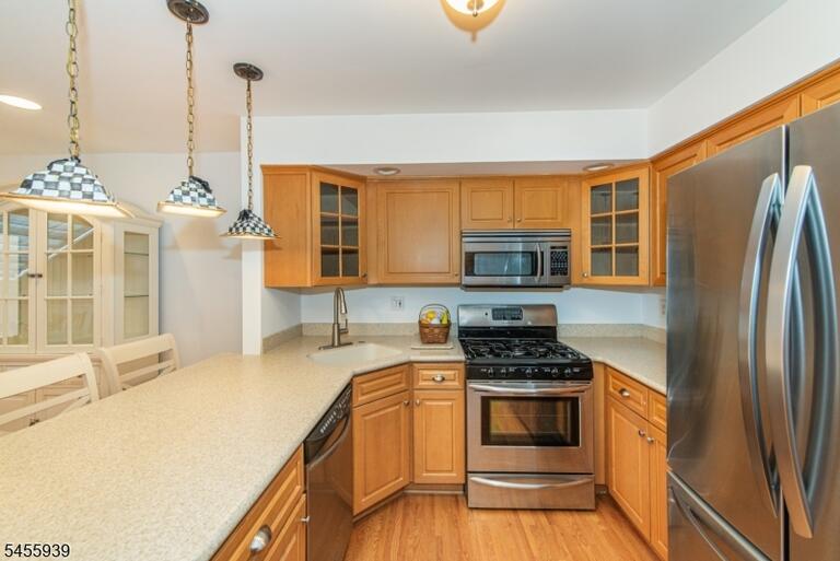Property listing MLS 4048630 photo 6