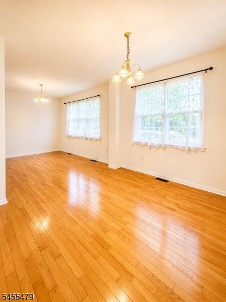 Property listing MLS 4048645 photo 3