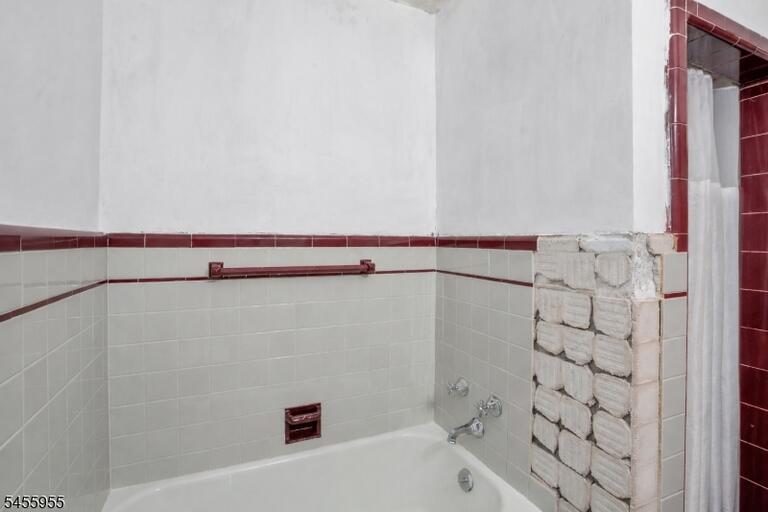 Property listing MLS 4048647 photo 29