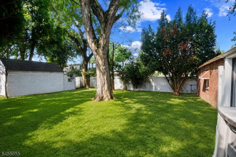 Property listing MLS 4048647 photo 45