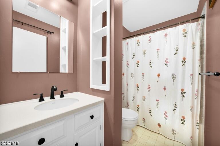 Property listing MLS 4048650 photo 10