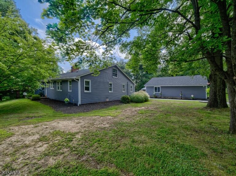 Property listing MLS 4048658 photo 31