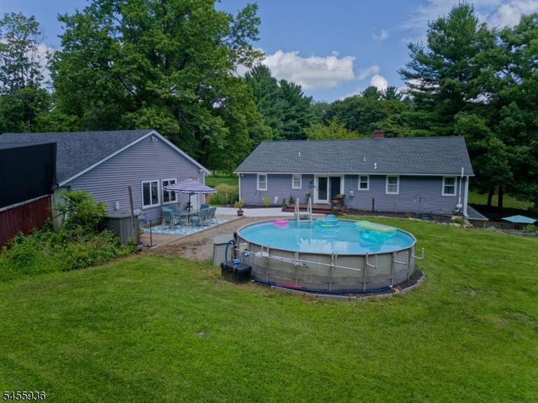 Property listing MLS 4048658 photo 43