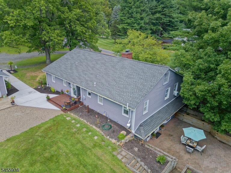 Property listing MLS 4048658 photo 46