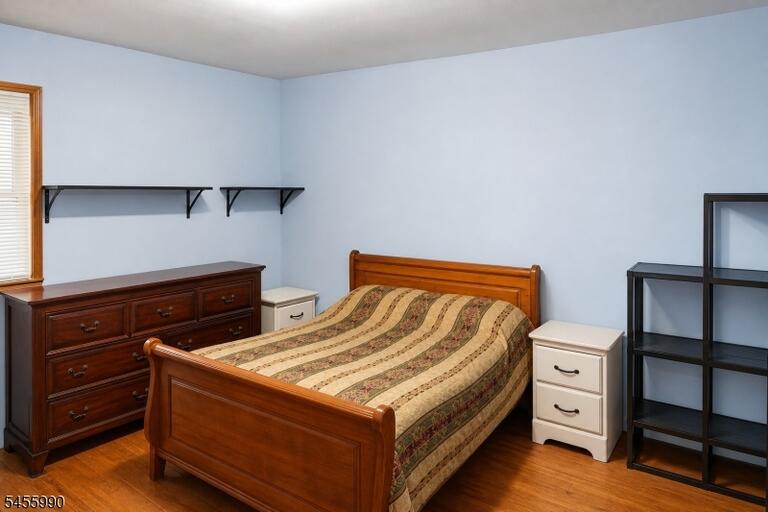 Property listing MLS 4048667 photo 4