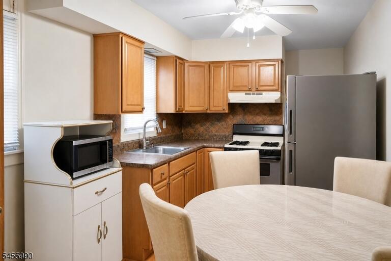 Property listing MLS 4048667 photo 7