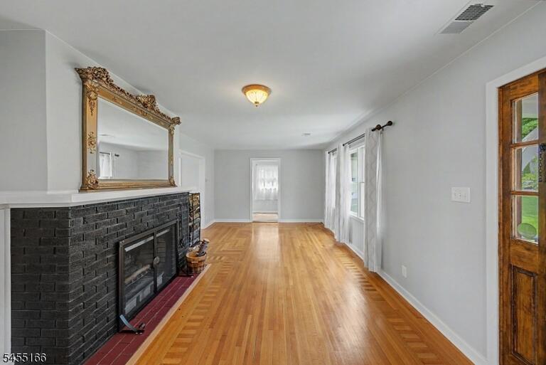Property listing MLS 4048674 photo 18