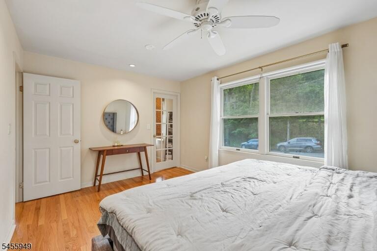 Property listing MLS 4048675 photo 18