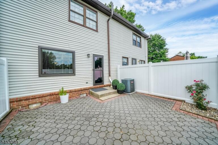 Property listing MLS 4048676 photo 20