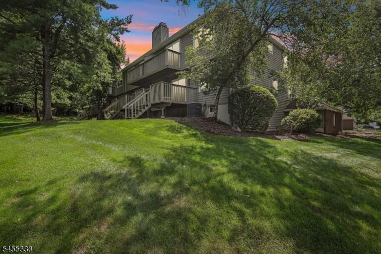 Property listing MLS 4048687 photo 3