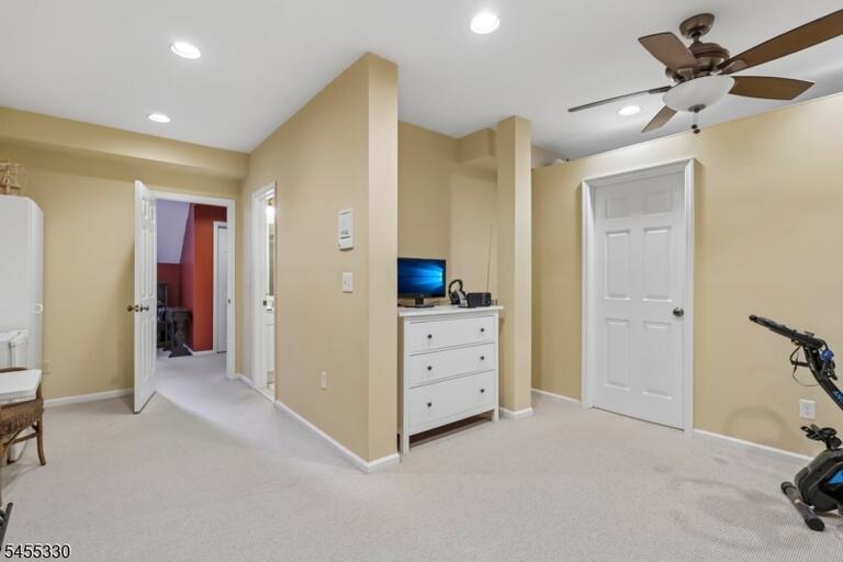 Property listing MLS 4048687 photo 42