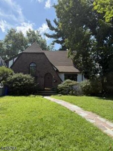 Property listing MLS 4048692 photo 1