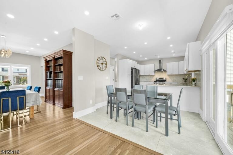Property listing MLS 4048703 photo 8