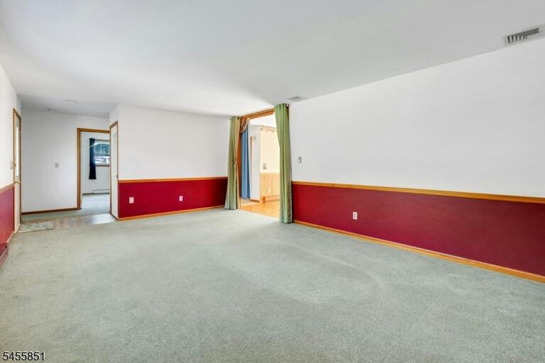 Property listing MLS 4048721 photo 13