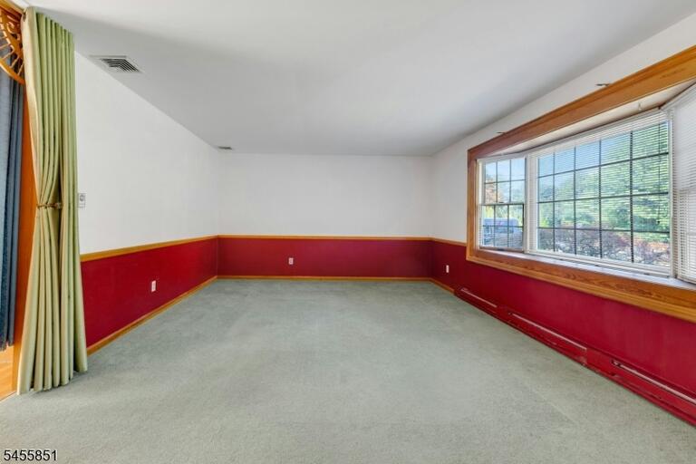 Property listing MLS 4048721 photo 15