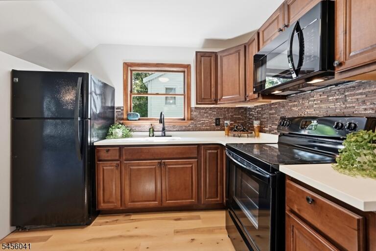 Property listing MLS 4048726 photo 15
