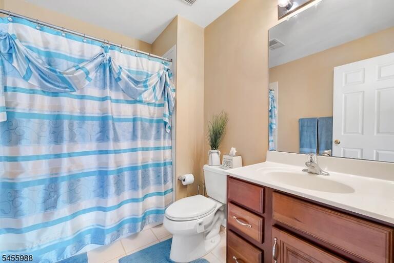 Property listing MLS 4048728 photo 35