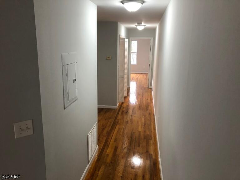 Property listing MLS 4048735 photo 8