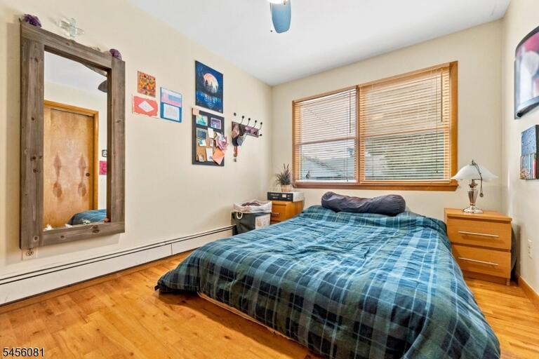 Property listing MLS 4048751 photo 14