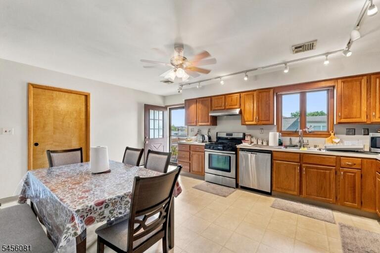 Property listing MLS 4048751 photo 20