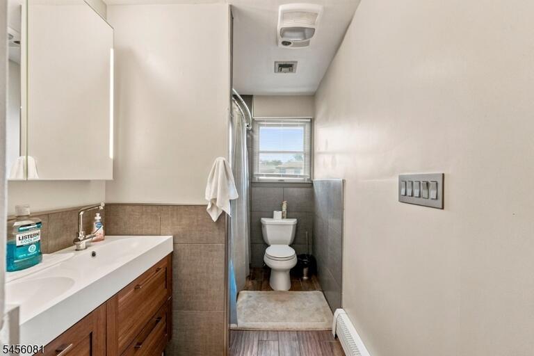 Property listing MLS 4048751 photo 28