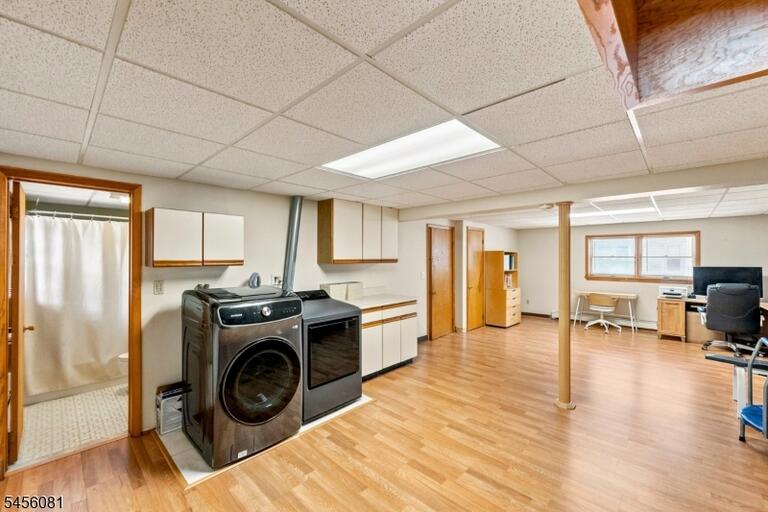 Property listing MLS 4048751 photo 34