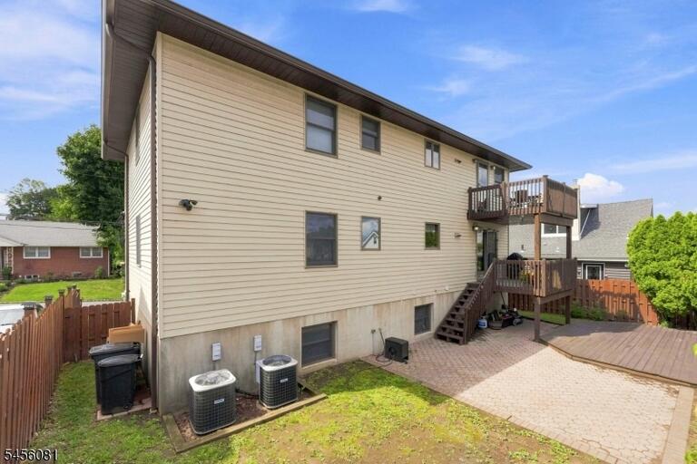 Property listing MLS 4048751 photo 38
