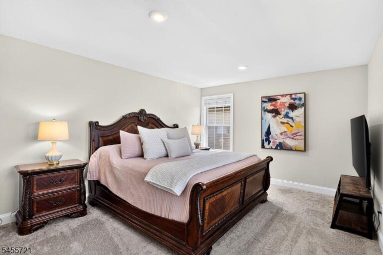 Property listing MLS 4048755 photo 15